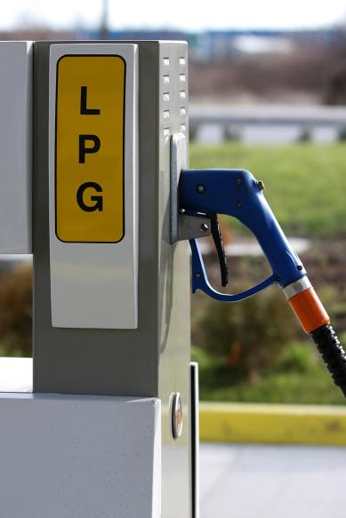 Similar to LPG, the purified biogas can be obtained for fueling cars at many pumping stations. (Source: © mavar / stock.adobe.com)