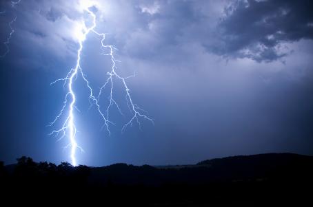 Lightning. (Source: © Libor / stock.adobe.com)