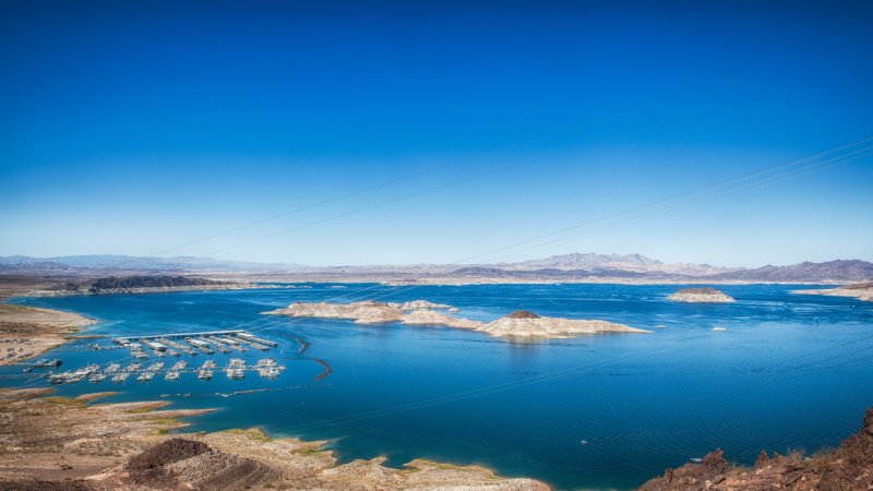 Lake Mead, close to Hoover Dam. Nevada, USA. (Source: © tpc0361 / stock.adobe.com)