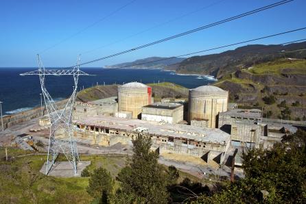 The Lemoniz nuclear power plant in Spain has never been completed. Construction of two blocks with PWR reactors was halted in 1983 due to the changed government’s nuclear policy caused by ETA’s terrorist attacks. (Source: © Jeff / stock.adobe.com)