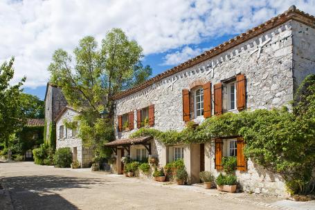 At any point in history, building south-oriented dwellings for heating was standard procedure in architecture. (Source: © Fotomicar / stock.adobe.com)