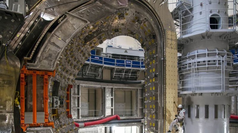 One segment of ITER vacuum vessel. (Credit © ITER Organization, www.iter.org)