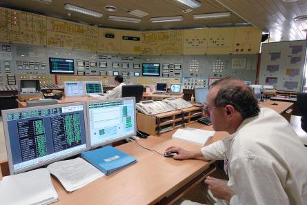 The operators of nuclear power plants must understand all the ongoing physical processes. The operator’s professional competence and mental health are very important. (Source: ČEZ, a. s.)