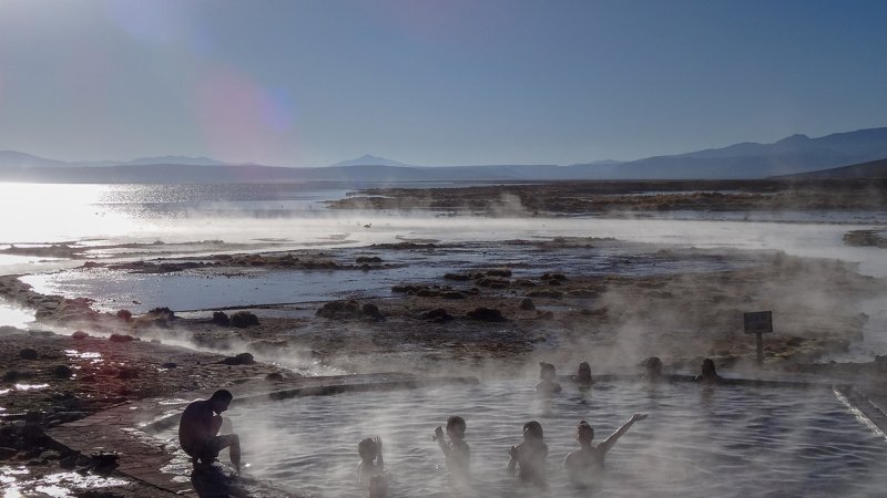 Bathing in natural hot springs in south-western Bolivia, near the border with Chile. (Source: © Alla Ovchinnikova / stock.adobe.com)