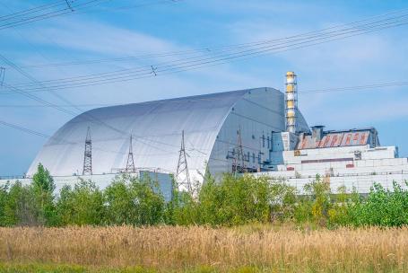 After its completion, the New Safe Confinement structure was slid into position over the original sarcophagus enclosing the damaged Unit 4 of the Chernobyl Nuclear Power Plant in Ukraine. (Source: © dudlajzov / stock.adobe.com) After its completion, the New Safe Confinement structure was slid into position over the original sarcophagus enclosing the damaged Unit 4 of the Chernobyl Nuclear Power Plant in Ukraine. (Source: © dudlajzov / stock.adobe.com)