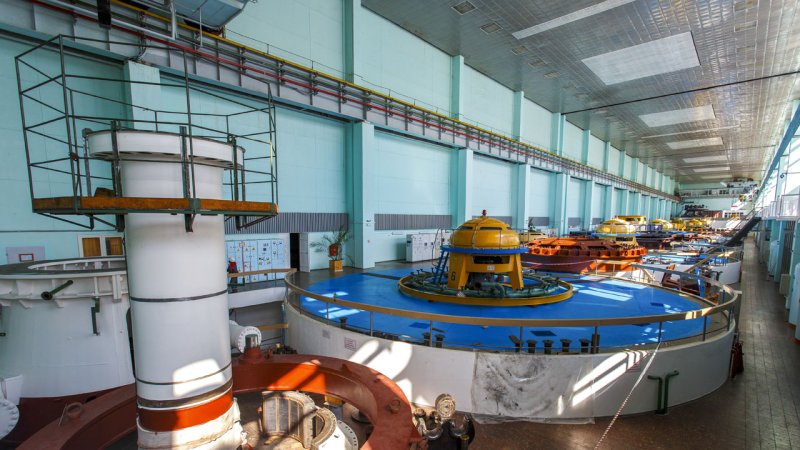 The Powerhouse covered hydro-generators at the Zeya hydroelectric power plant, Russia. (Source: © alexhitrov / stock.adobe.com)