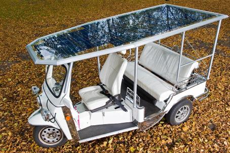 Photovoltaic will be used for solar carts and cars charging in the future. (Source: © corepics / stock.adobe.com)