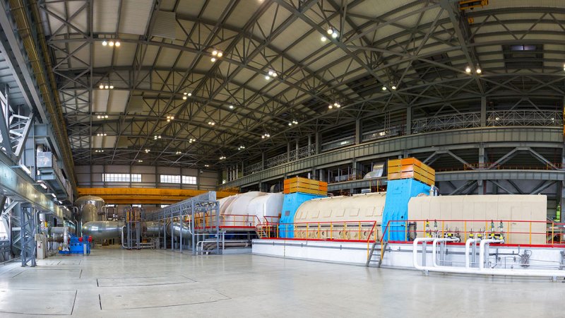 The turbine-generator set is the final stage of electricity production in a nuclear power plant. Driven by the steam turbine, the generator produces electricity and delivers it to the grid. (Source: © Shchipkova Elena / stock.adobe.com)