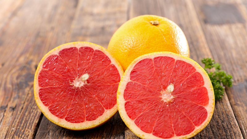 In the last century, the irradiation of plants and animal species was successfully used for breeding purposes. The pink seedless grapefruit, apart from others, is the result of such experiments. (Source: © M.studio / stock.adobe.com)