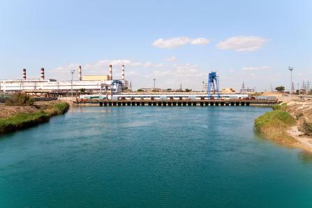 The nuclear power plant with a fast reactor in the city of Aktau, Kazakhstan, on the coast of the Caspian Sea was one of the first nuclear facilities in the world that was used for desalination of seawater for public use. (Source: © yevgeniy11 / stock.adobe.com)