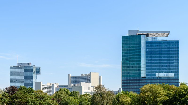 View from the Danube Park of the Viennese International Center complex, seat of The International Atomic Energy Agency’s headquarters. (Source: © radub85 / stock.adobe.com)