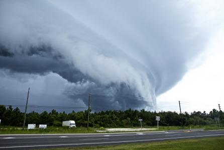 If a nuclear power plant is located in areas suffering from frequent hurricanes or tornados, its construction must be sufficiently strong and safe, so that it can resist even the worst natural disaster. (Source: © Wollwerth Imagery / stock.adobe.com)