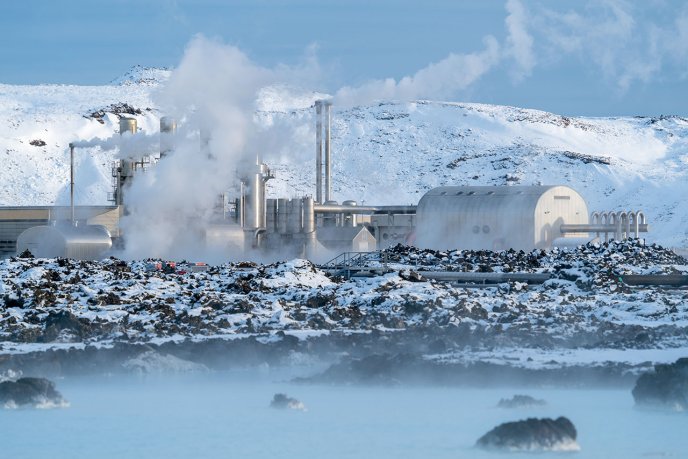 Harnessing of geothermal energy in Grindavík, Iceland. (Source: © alfotokunst / stock.adobe.com)