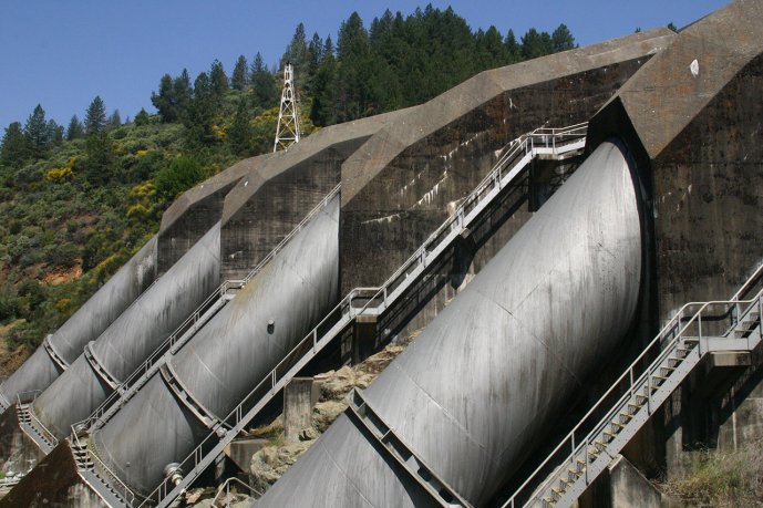 Shasta dam penstocks. (Source: © Gary Peplow / stock.adobe.com)