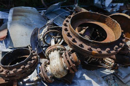 Metallic materials generated during dismantling are segregated after radiological monitoring, and part of them, if meeting release criteria, may be recycled or reused. (Source: © MoiraM / stock.adobe.com) Metallic materials generated during dismantling are segregated after radiological monitoring, and part of them, if meeting release criteria, may be recycled or reused. (Source: © MoiraM / stock.adobe.com)
